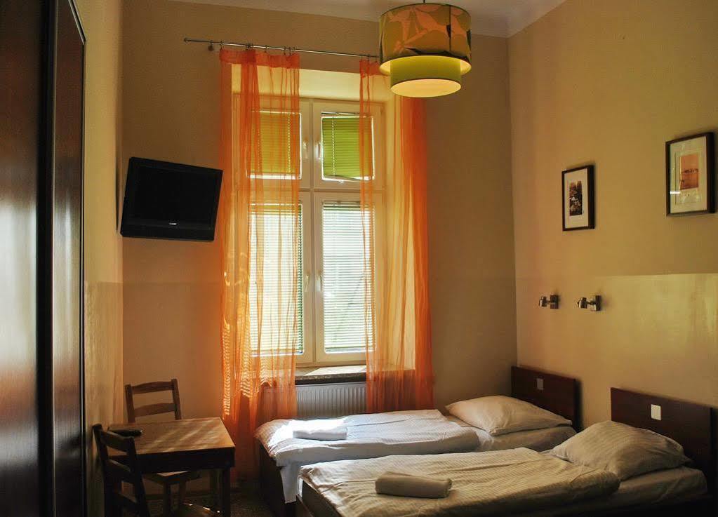 Aparthotel Kadetus Krasków Exterior foto