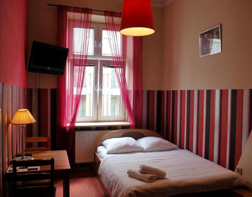 Aparthotel Kadetus Krasków Exterior foto