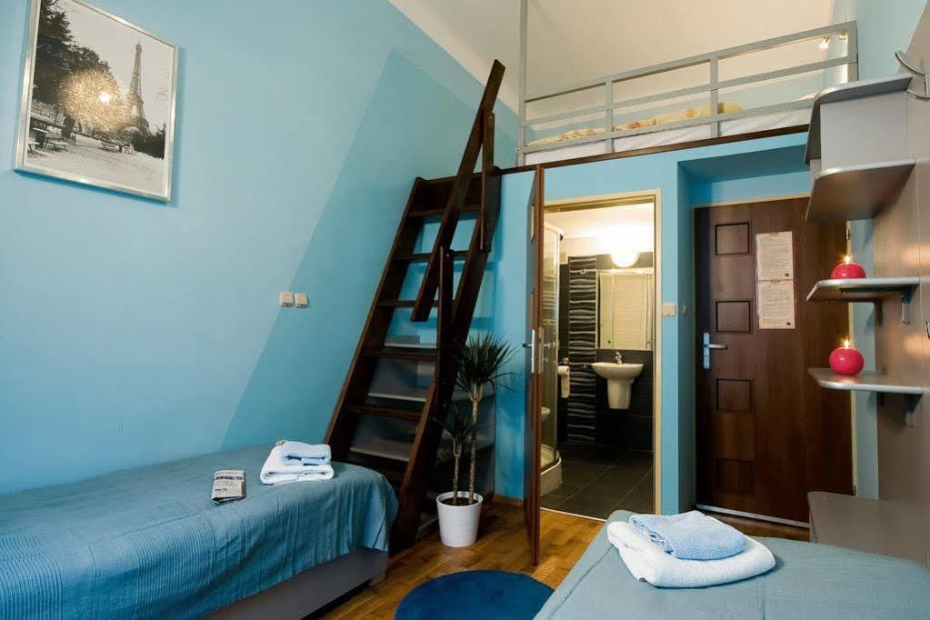 Aparthotel Kadetus Krasków Exterior foto